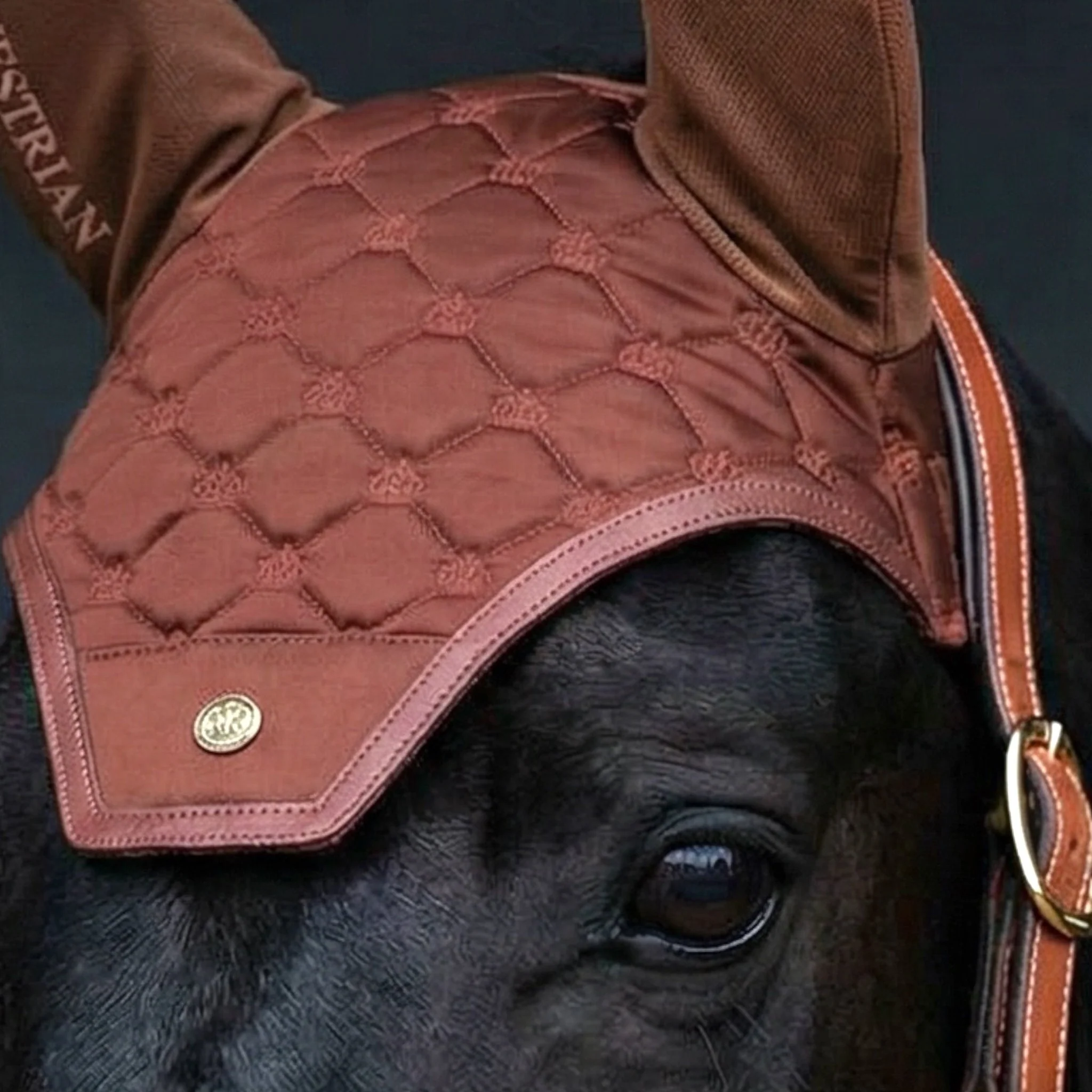 Royal Equestrian Ear Bonnet Copper en Vogue - Image 2