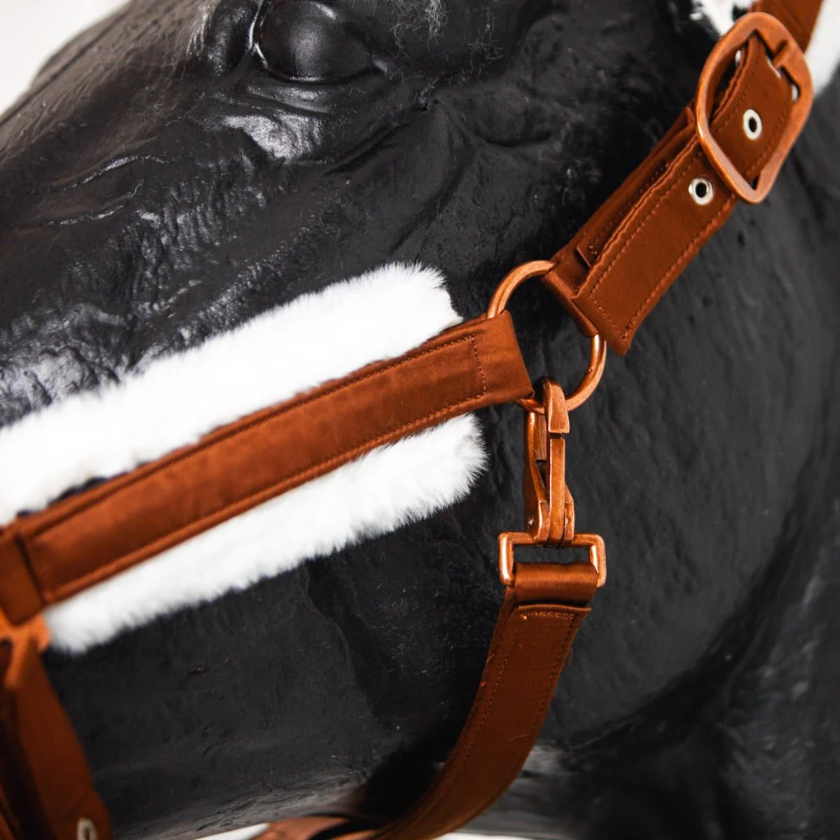 Royal Equestrian Fur Halter Chocolate Full - Image 4