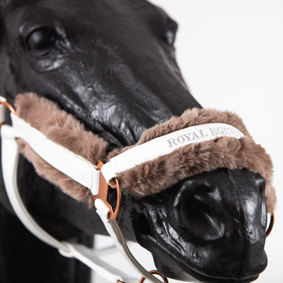 Royal Equestrian Fur Halter White Full - Image 3