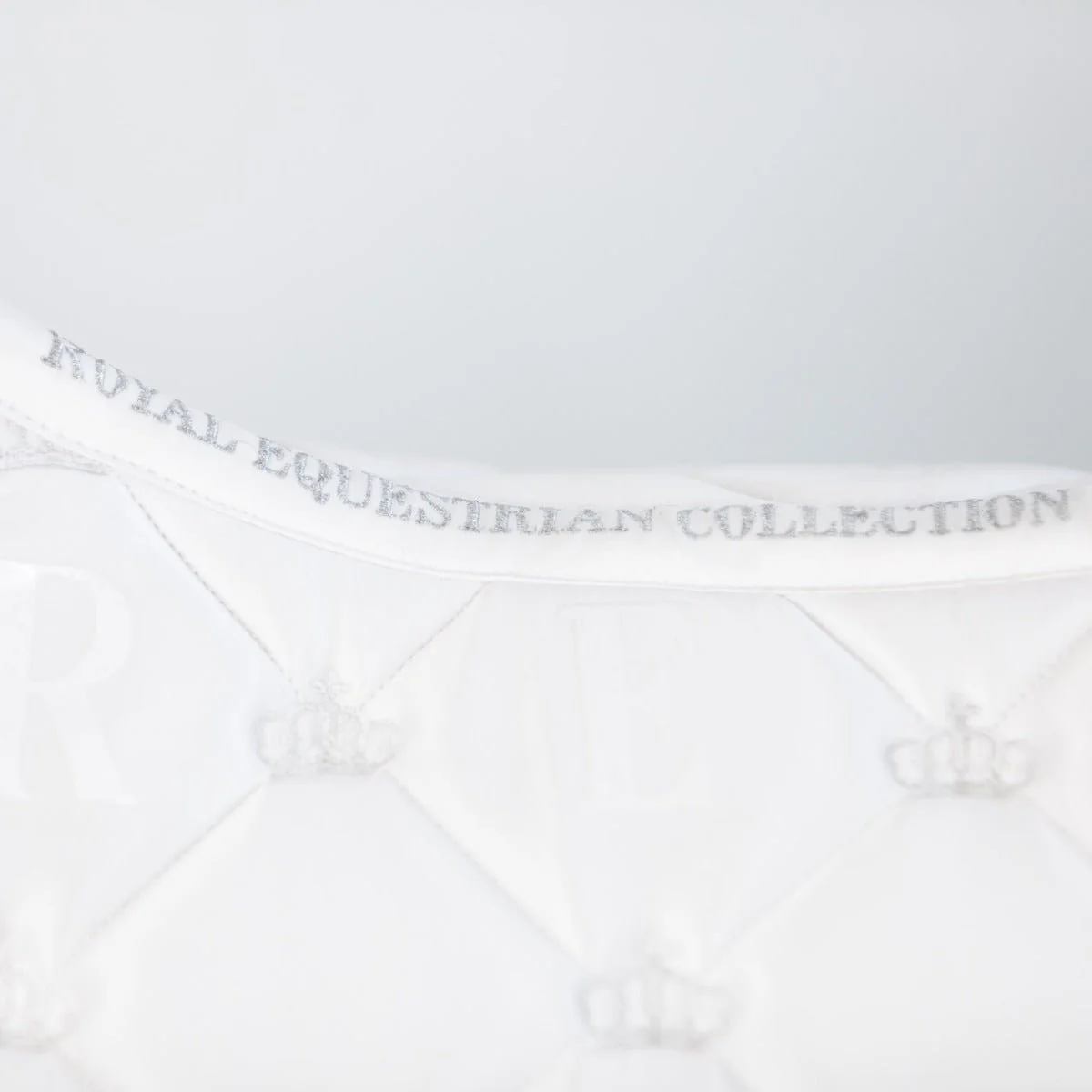 Royal Equestrian Saddle Pad Jump White Silver - Image 5