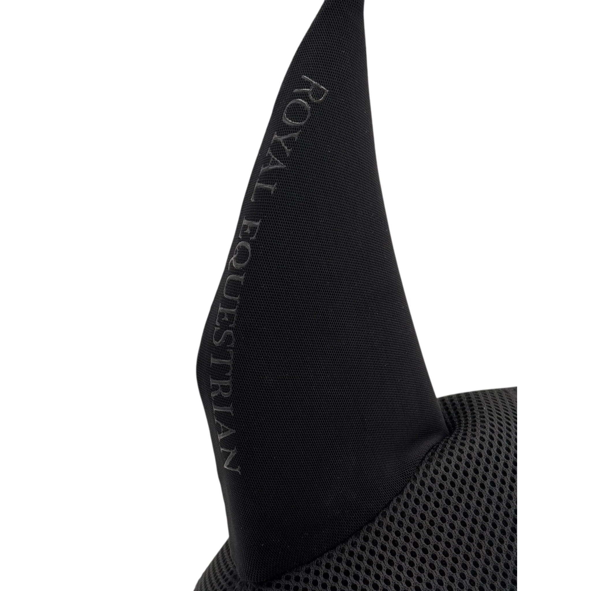 Royal Equestrian Soundproof Ear Bonnet Gladiator Black - Image 3