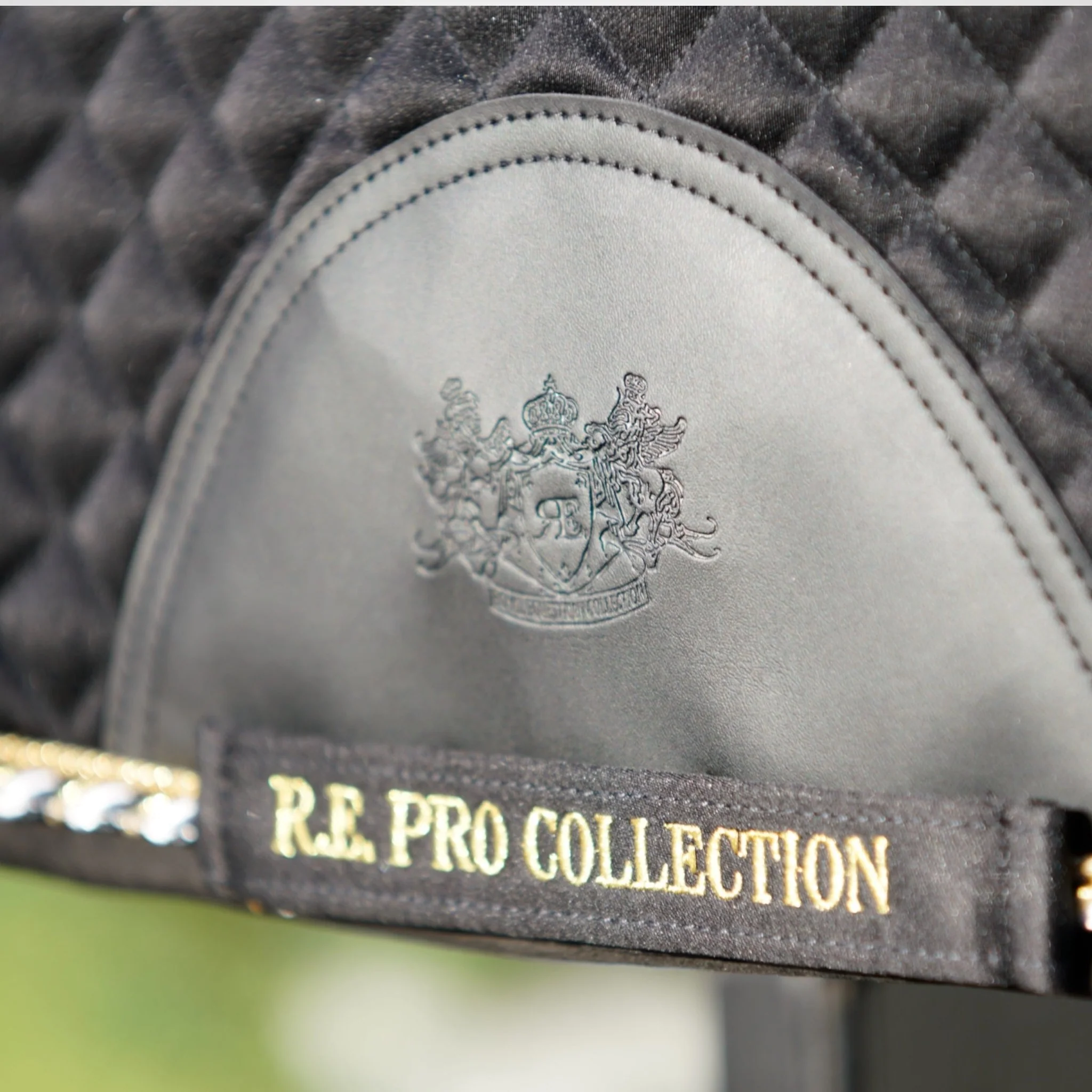 Royal Equestrian Saddle Pad Dressage Pro Cooling Mesh Black Gold - Image 5